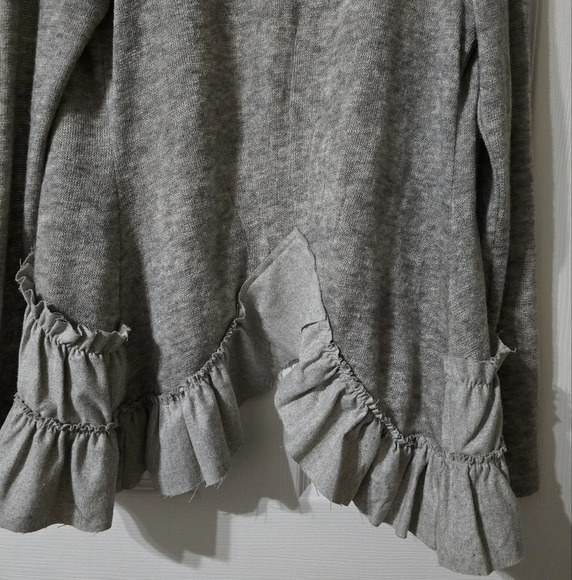 A'Reve Anthropologie Ruffled Open Front Cardigan, Wool Blend, Curved Hem, EUC! - Picture 9 of 11